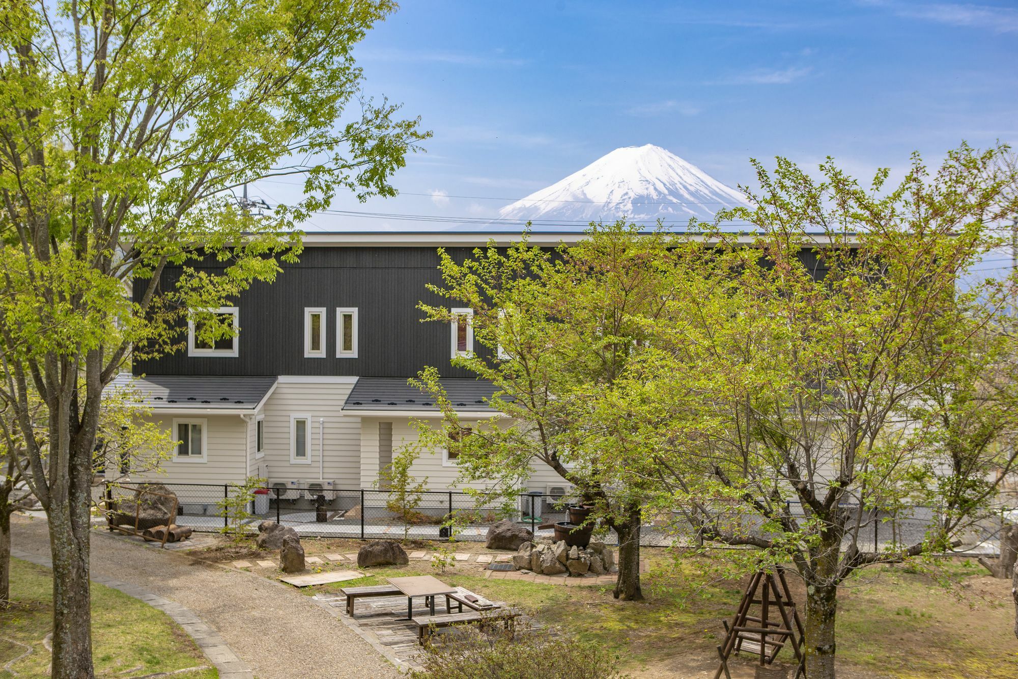 富士河口湖町 ゆうしんヴィラ エクステリア 写真